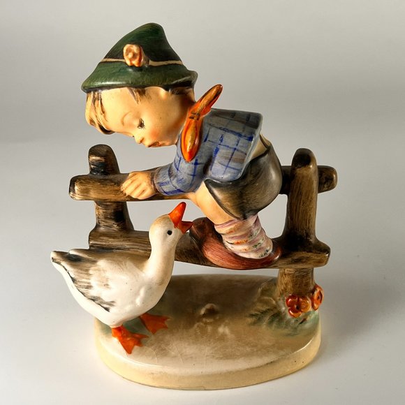 Vtg Barn Yard Hero Goebel Hummel Figurine W. Germany Full Bee 195 2/0 TMK2 50's